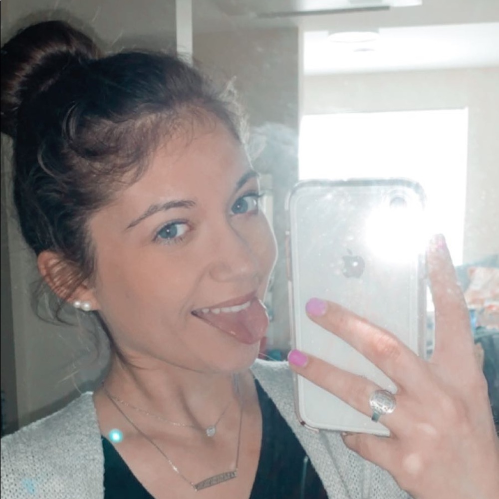 Meet your Posher, Amber